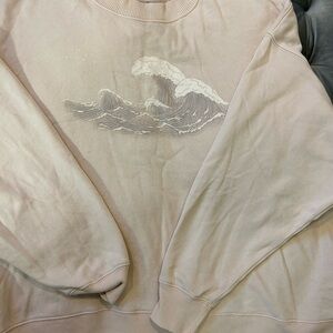 American Eagle Outfitters Light Peach Wave Sweatshirt